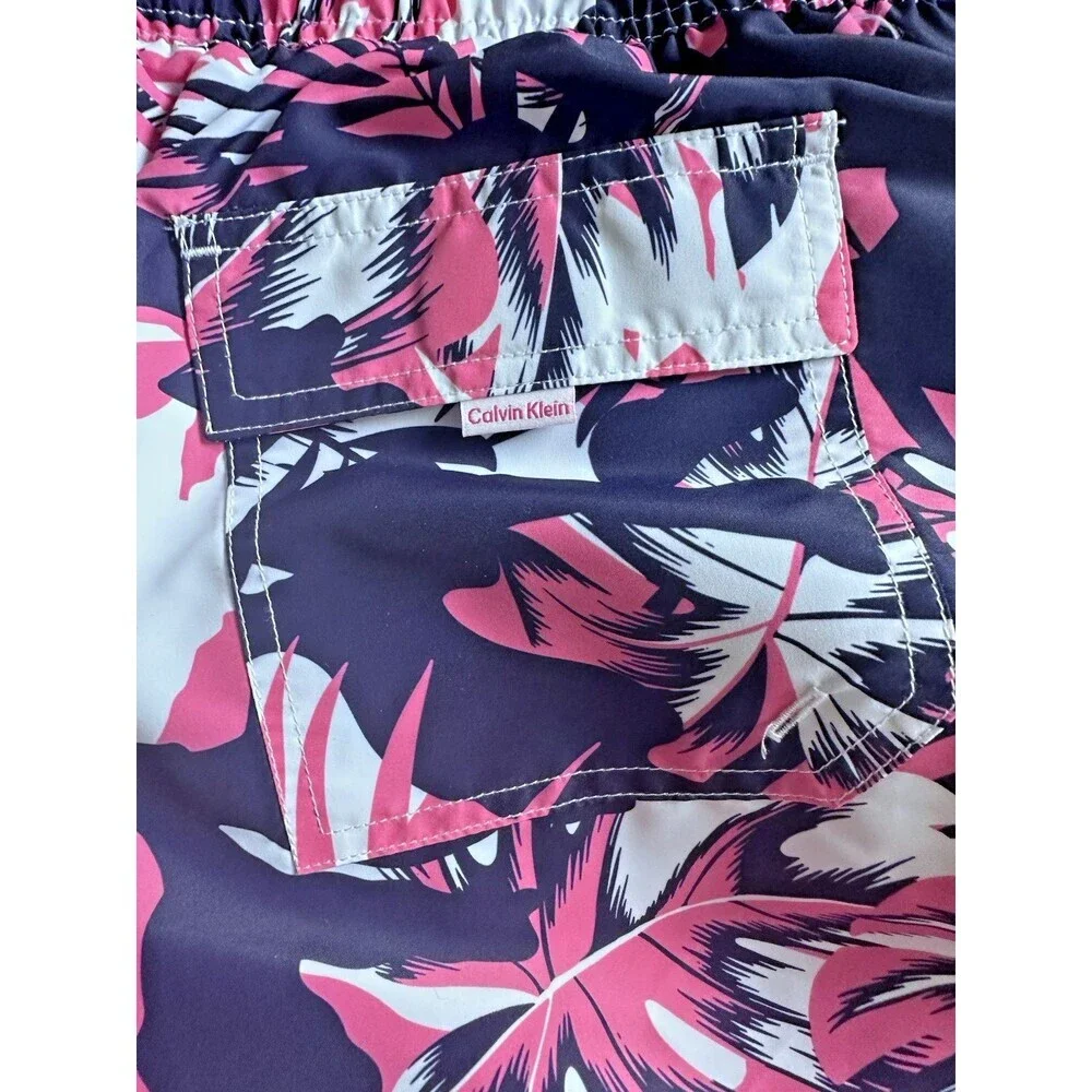 Calvin Klein Men's Quick-Dry UPF 50+ Island Camo Swim Trunks Navy tropical XXL